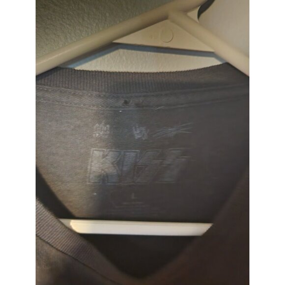 Kiss T-shirt Size Large - Picture 2 of 3
